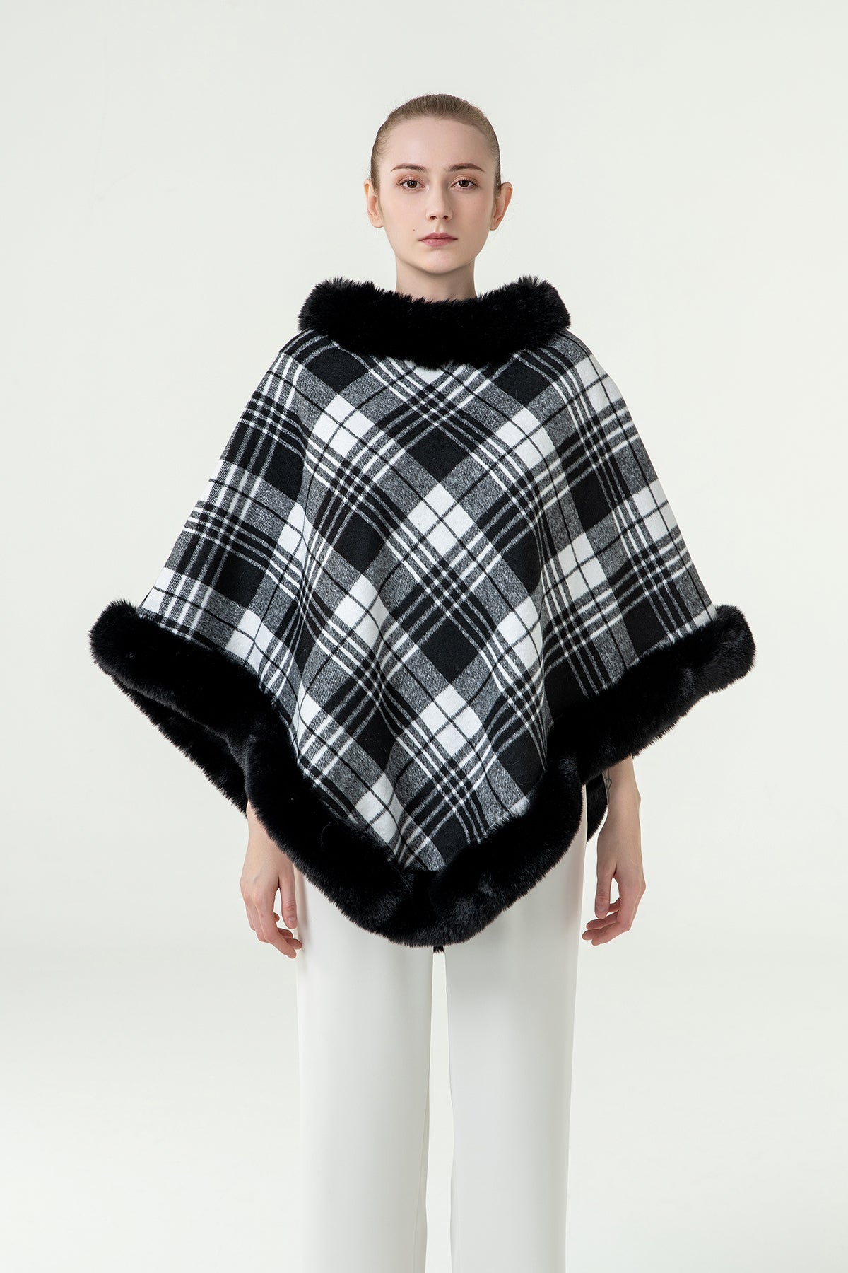 Scott Cashmere Women's Poncho Exclusive Design - Black/White