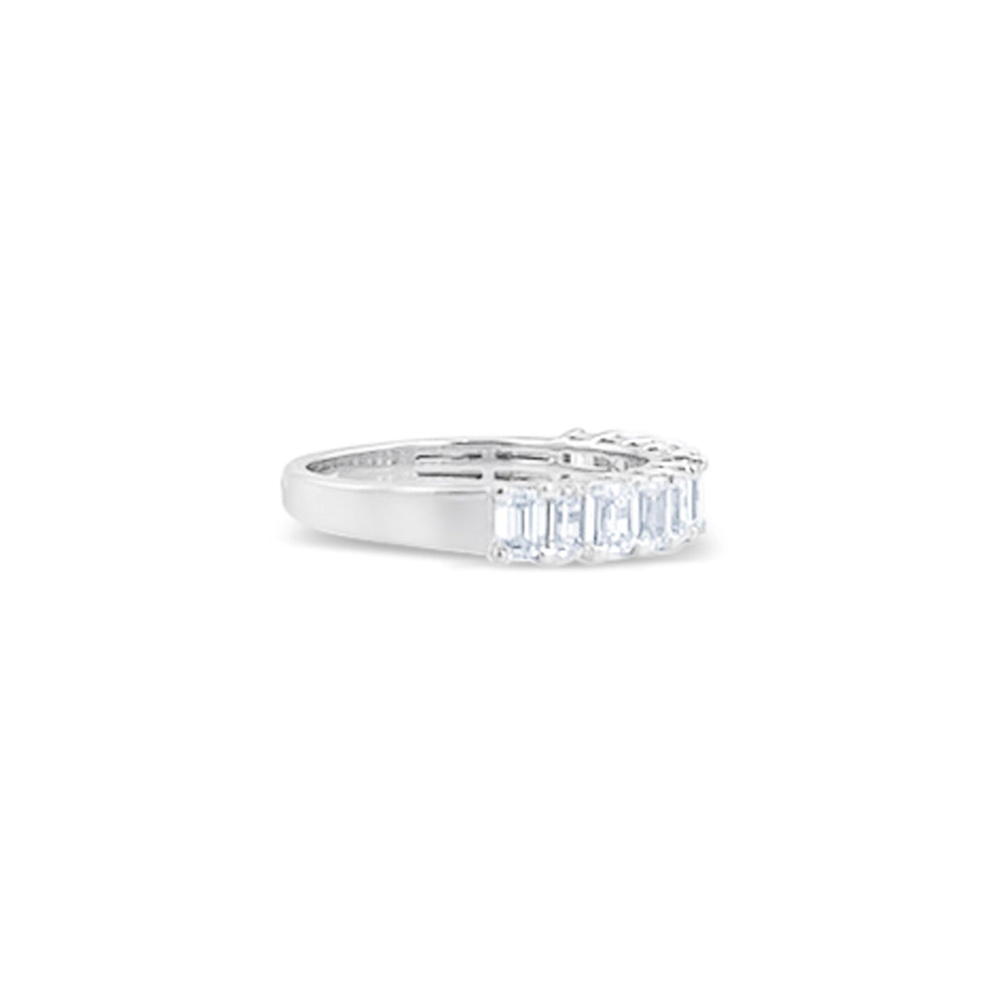 Lucchi 18k White Gold with Diamond - Ring Style 14 (Size 15)