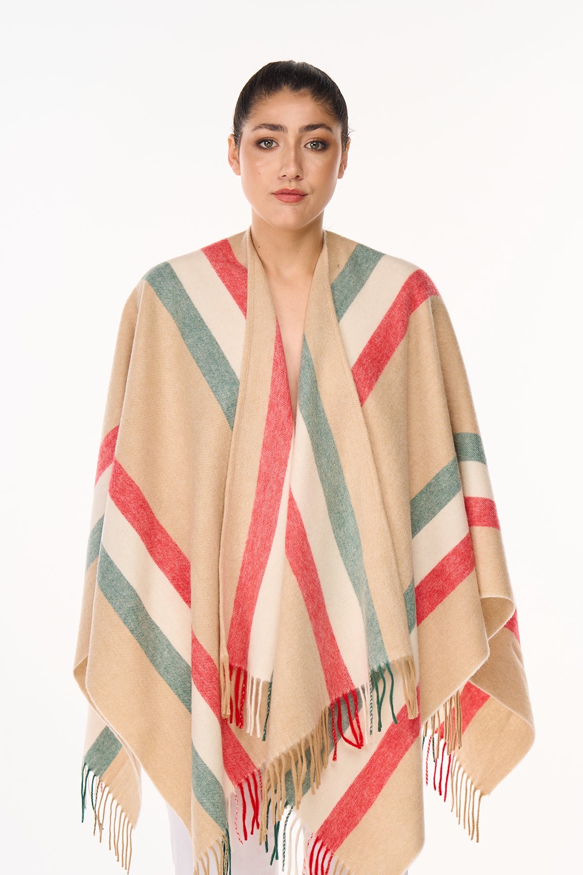 Cape Milano Cream Poncho 100% Pure Lambswool