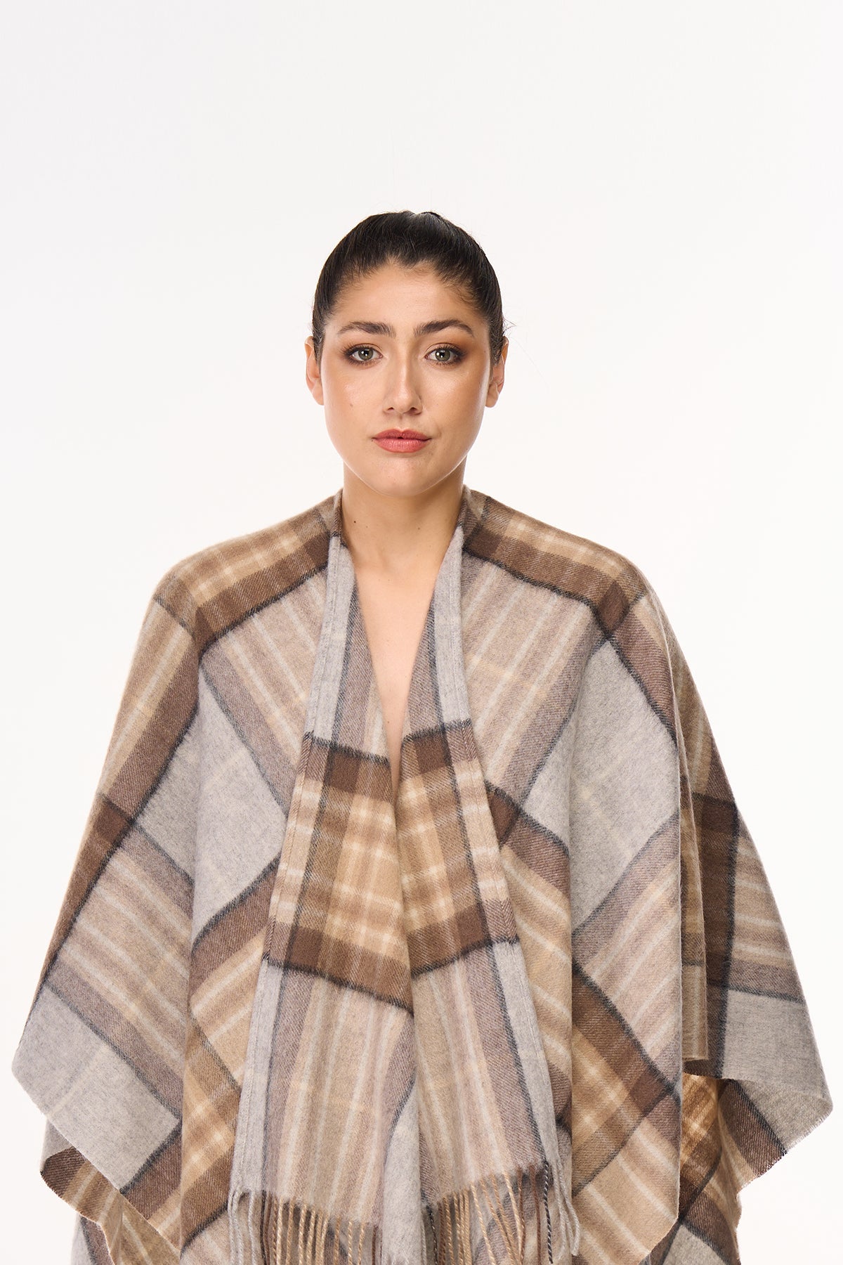 Cape MacKellar Tartan Poncho 100% Pure Lambswool